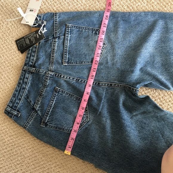 High-waist Ankle Jeans - Picture 13 of 16